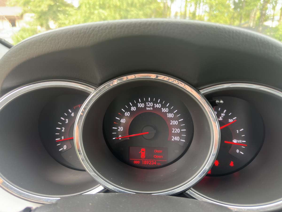 Kia Sorento 2010 — photo 23