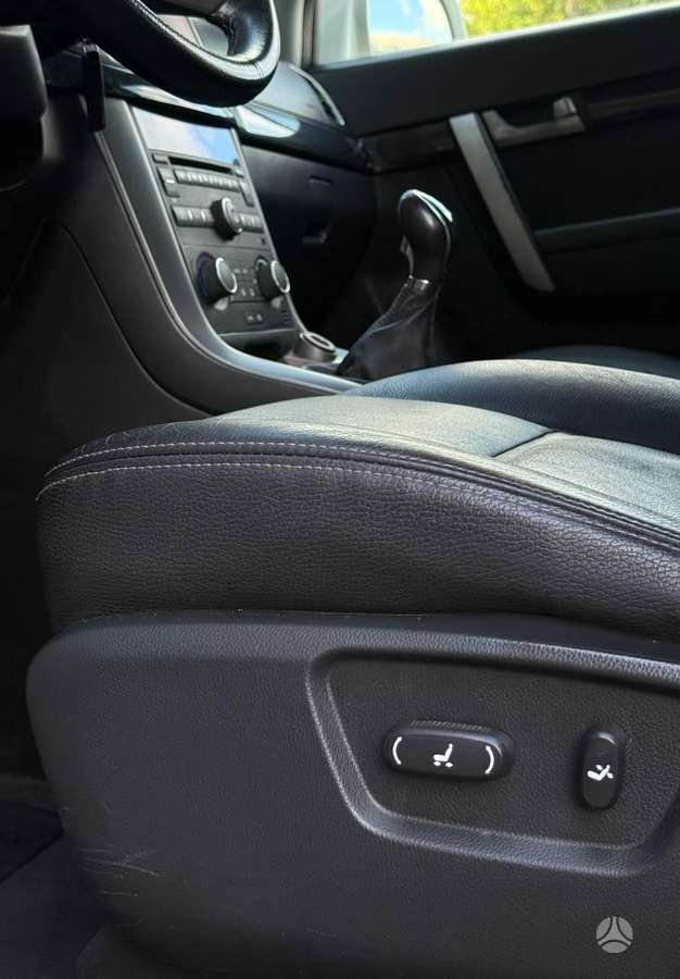 Chevrolet Captiva 2012 — photo 21