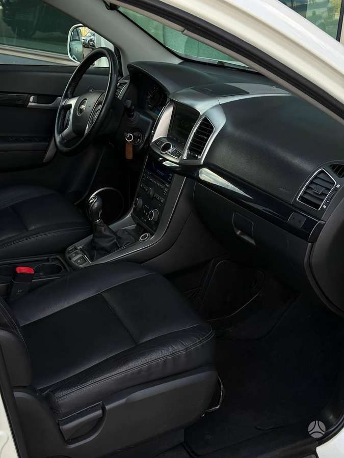 Chevrolet Captiva 2012 — photo 22