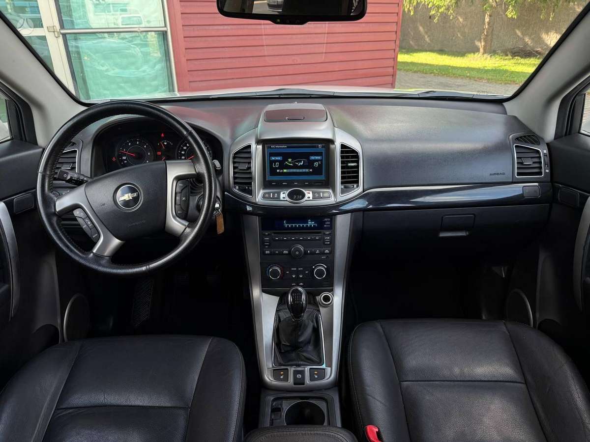 Chevrolet Captiva 2012 — photo 8