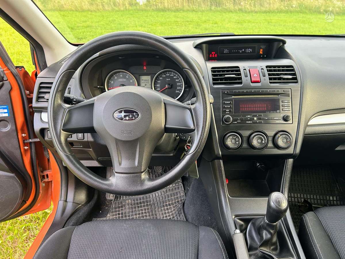 Subaru XV 2013 — photo 8