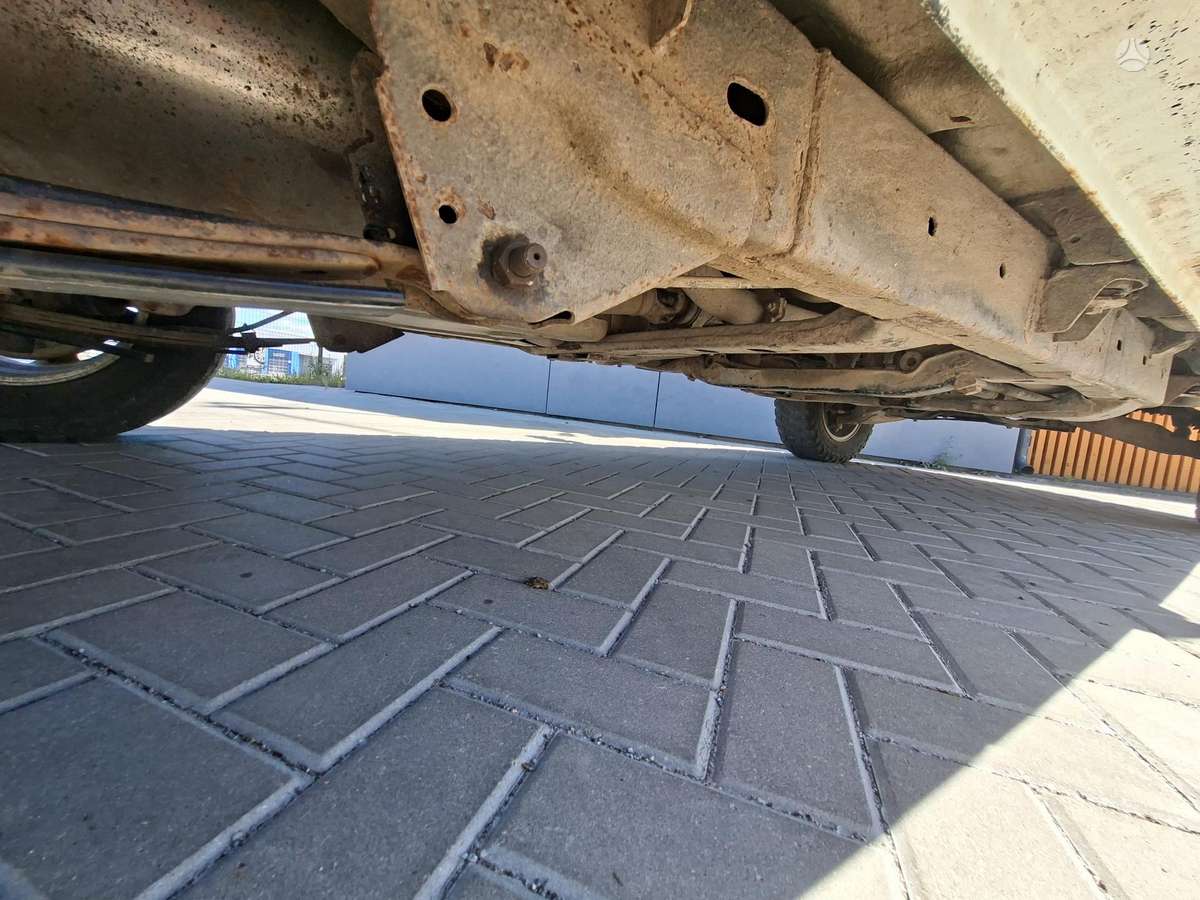 Isuzu D-Max 2010 — photo 14