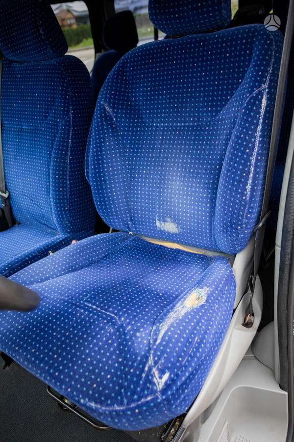 Renault Trafic 2011 — фото 15