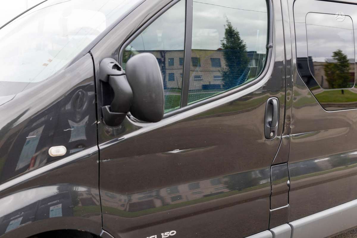 Renault Trafic 2011 — фото 16