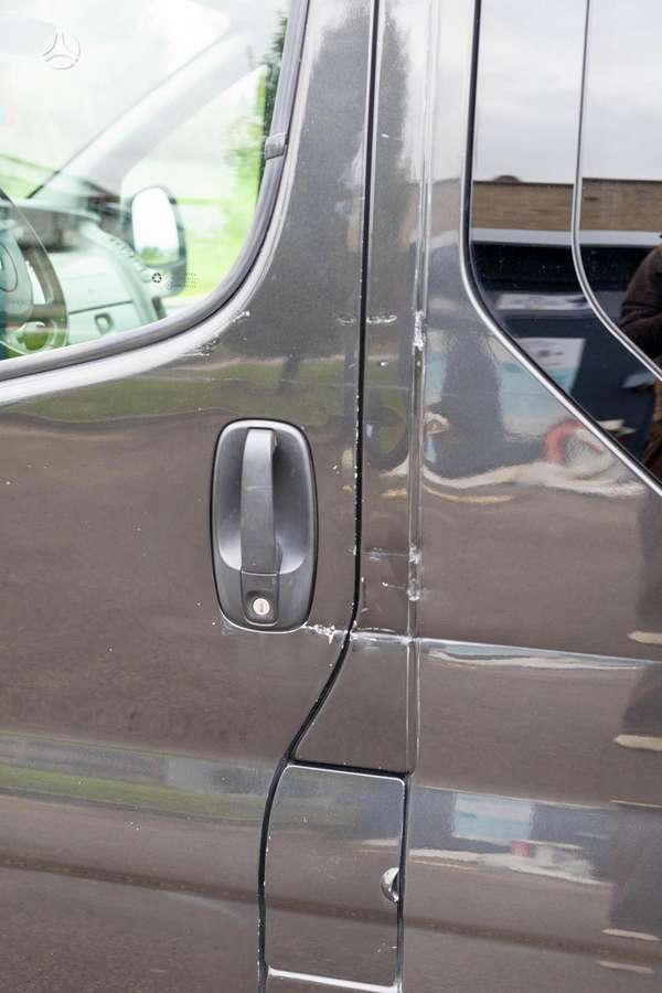 Renault Trafic 2011 — фото 17