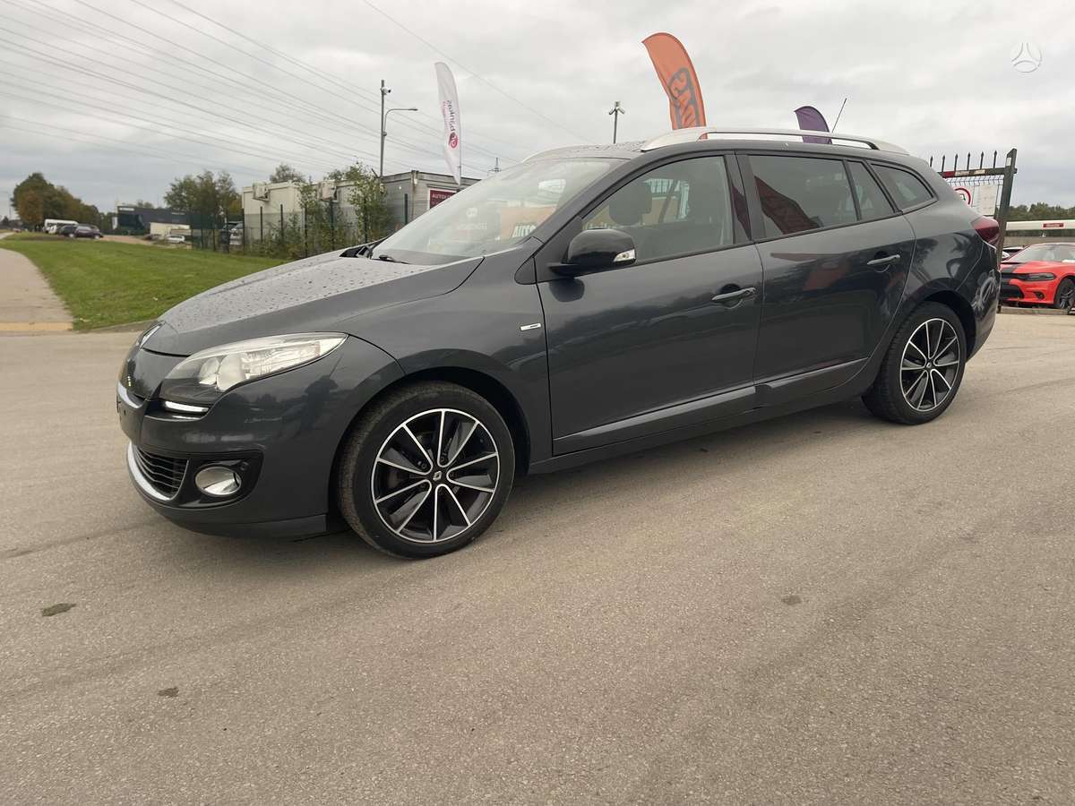 Renault Megane 2012 — салон