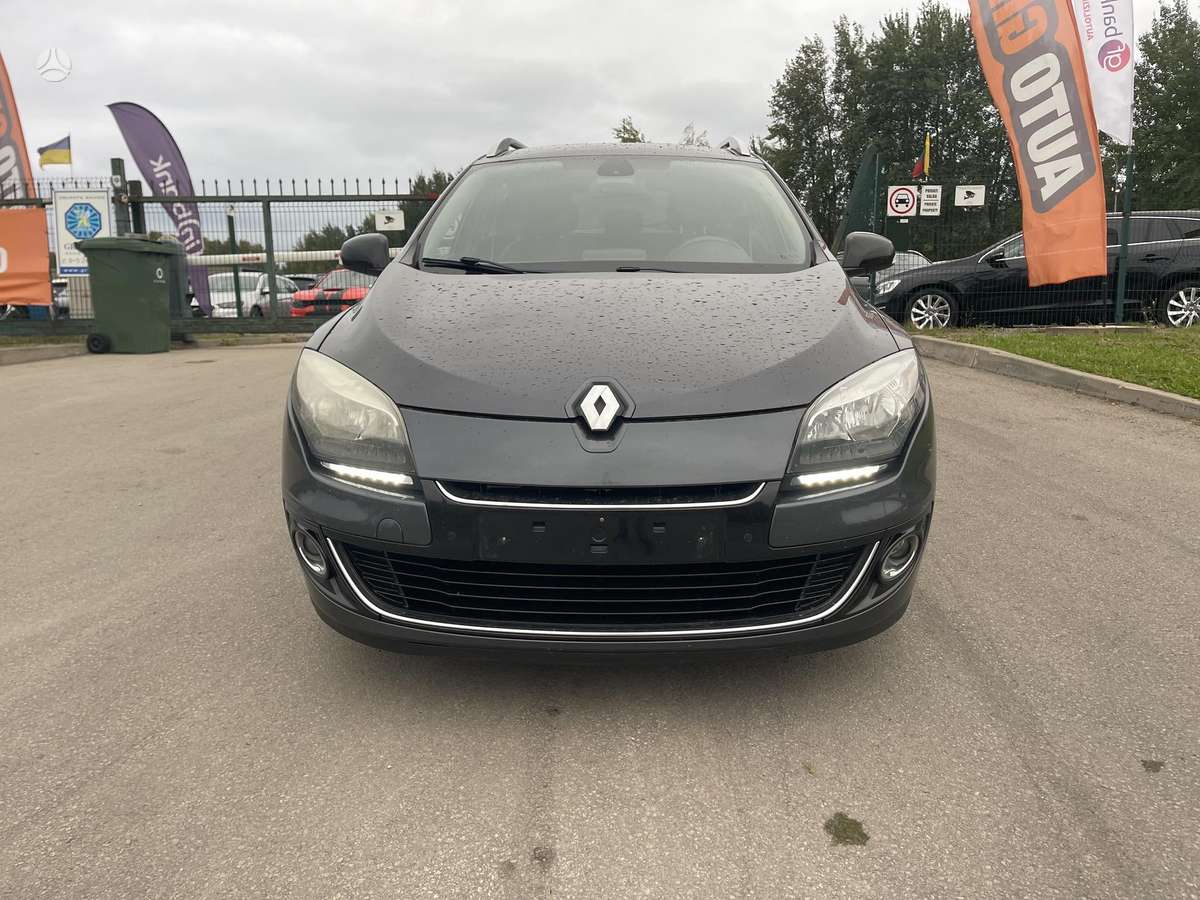 Renault Megane 2012 — двигун 1461 cm³, 110 HP (81kW)
