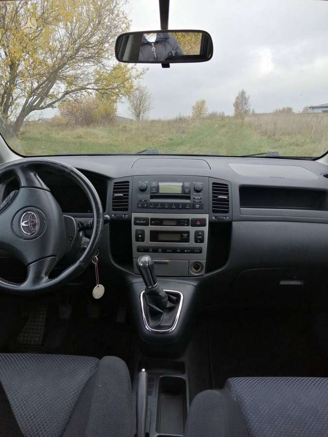 Toyota Corolla 2004 — photo 5