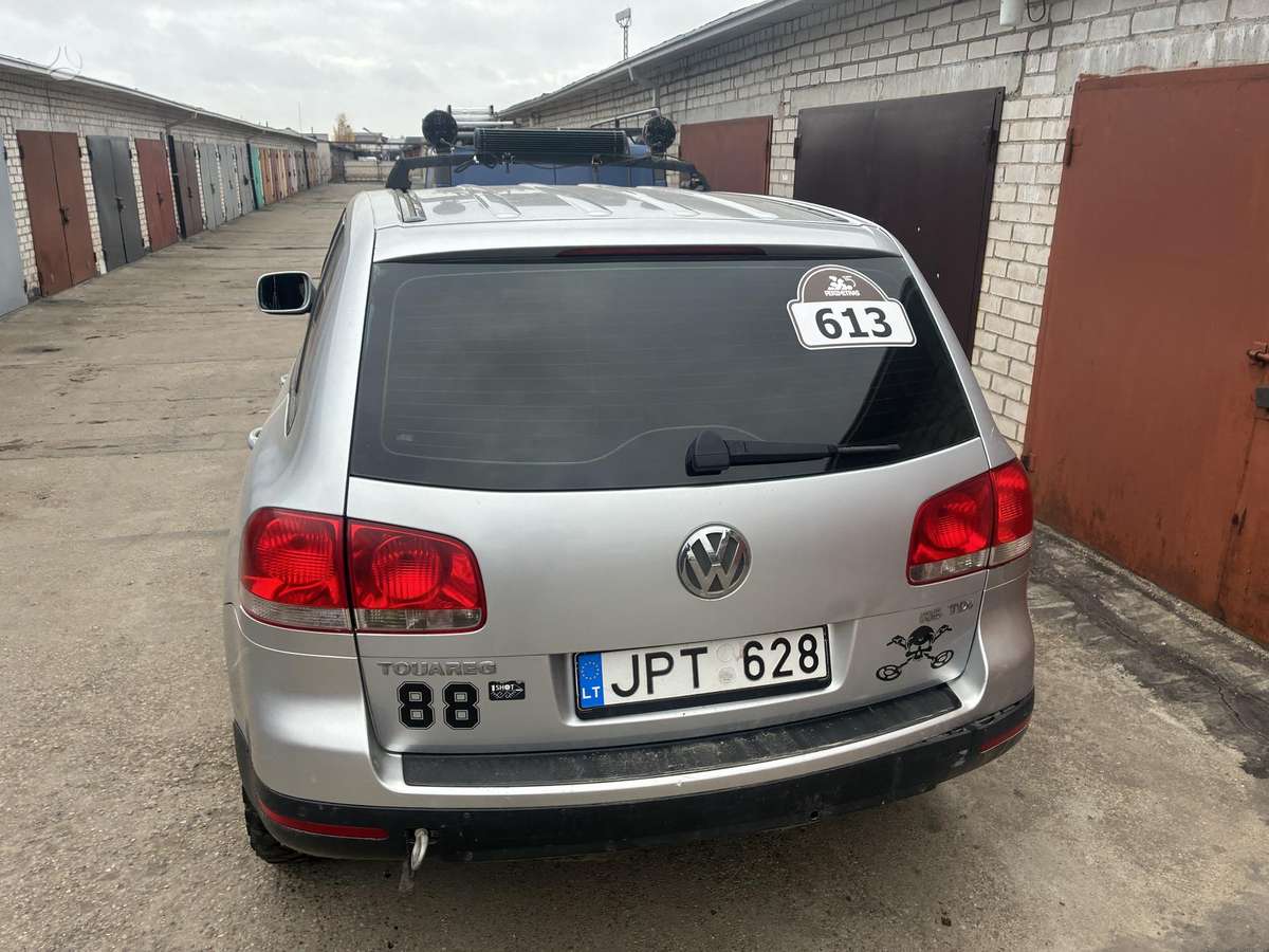 Volkswagen Touareg 2005 — engine 2500 cm³, 174 HP (128kW)