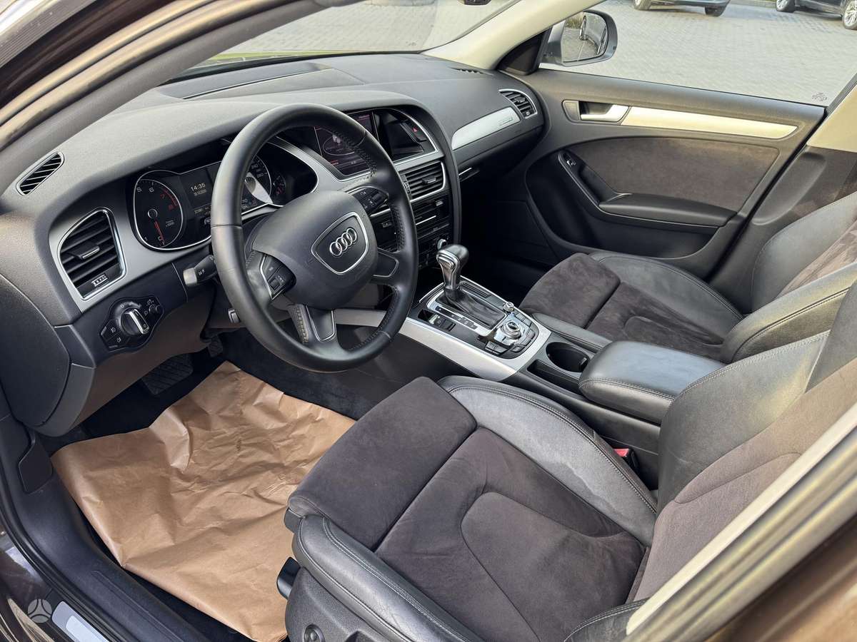 Audi A4 2012 — photo 16