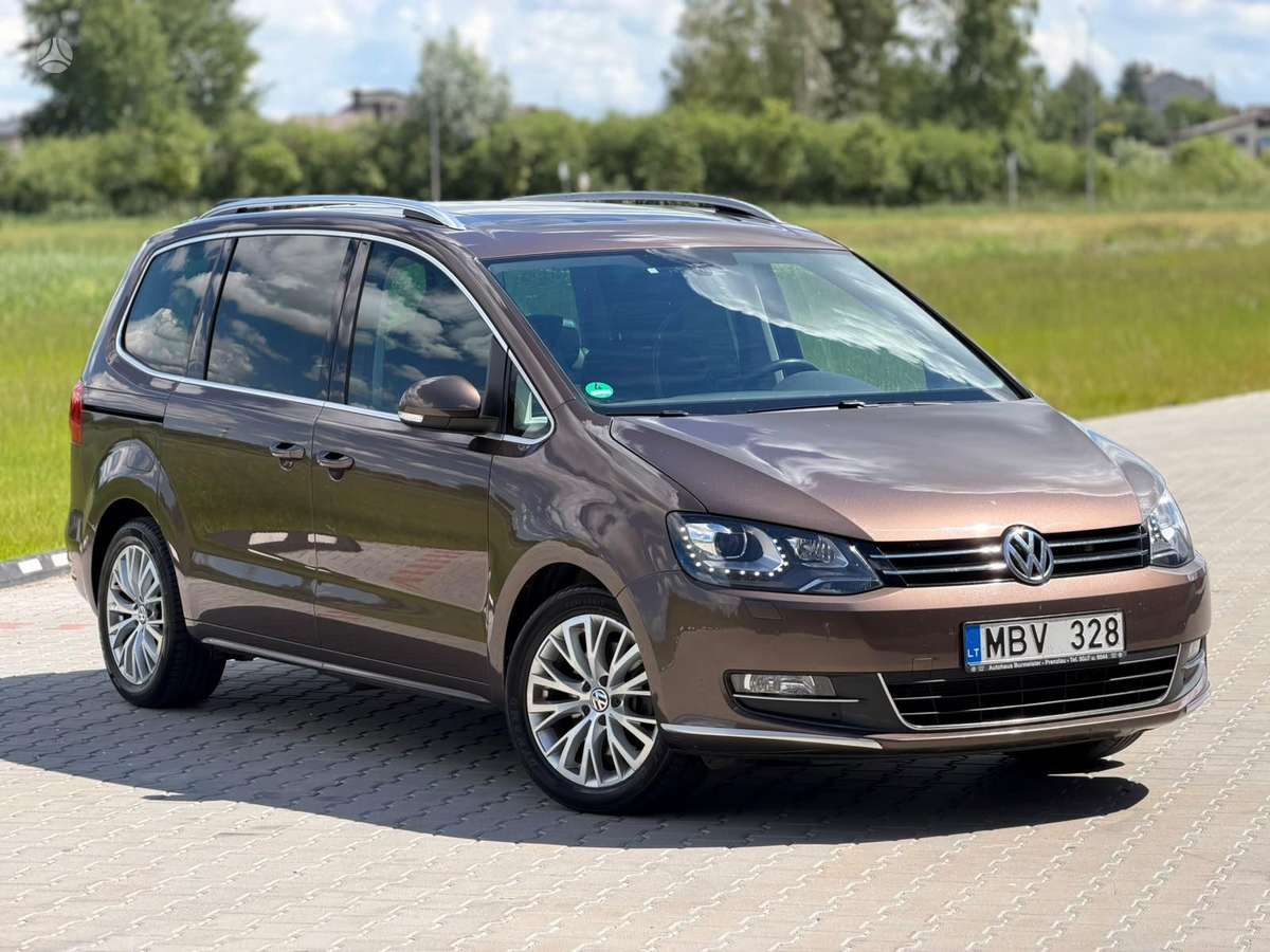 Volkswagen Sharan 2011 — photo 11