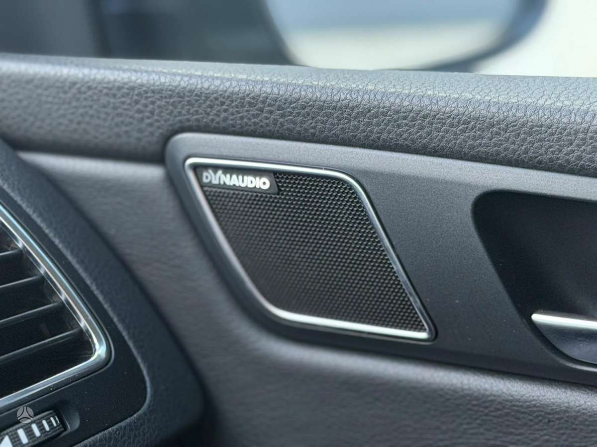 Volkswagen Sharan 2011 — photo 14