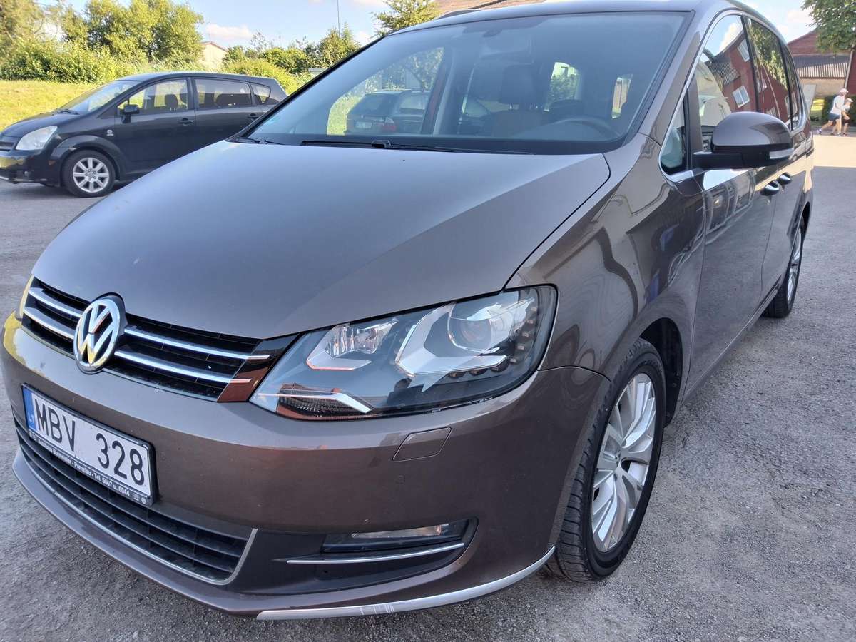 Volkswagen Sharan 2011 — engine 1968 cm³, 140 HP (103kW)