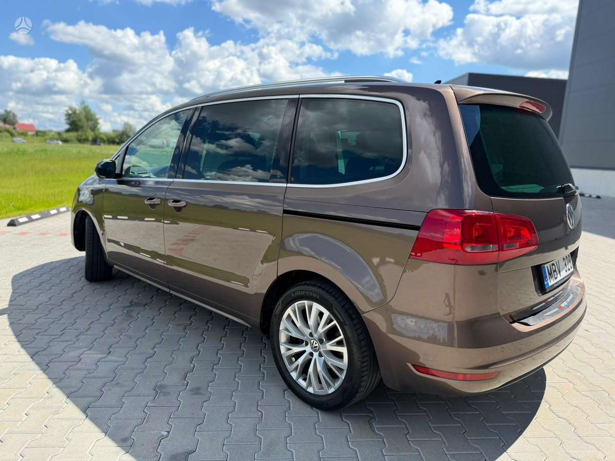 Volkswagen Sharan 2011 — photo 6