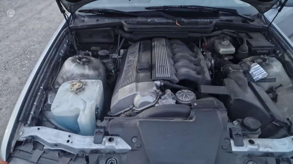BMW X6 2011 — engine 2993 cm³, 245 HP (180kW)