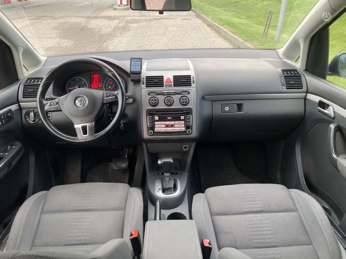 Volkswagen Touran 2007 — photo 18