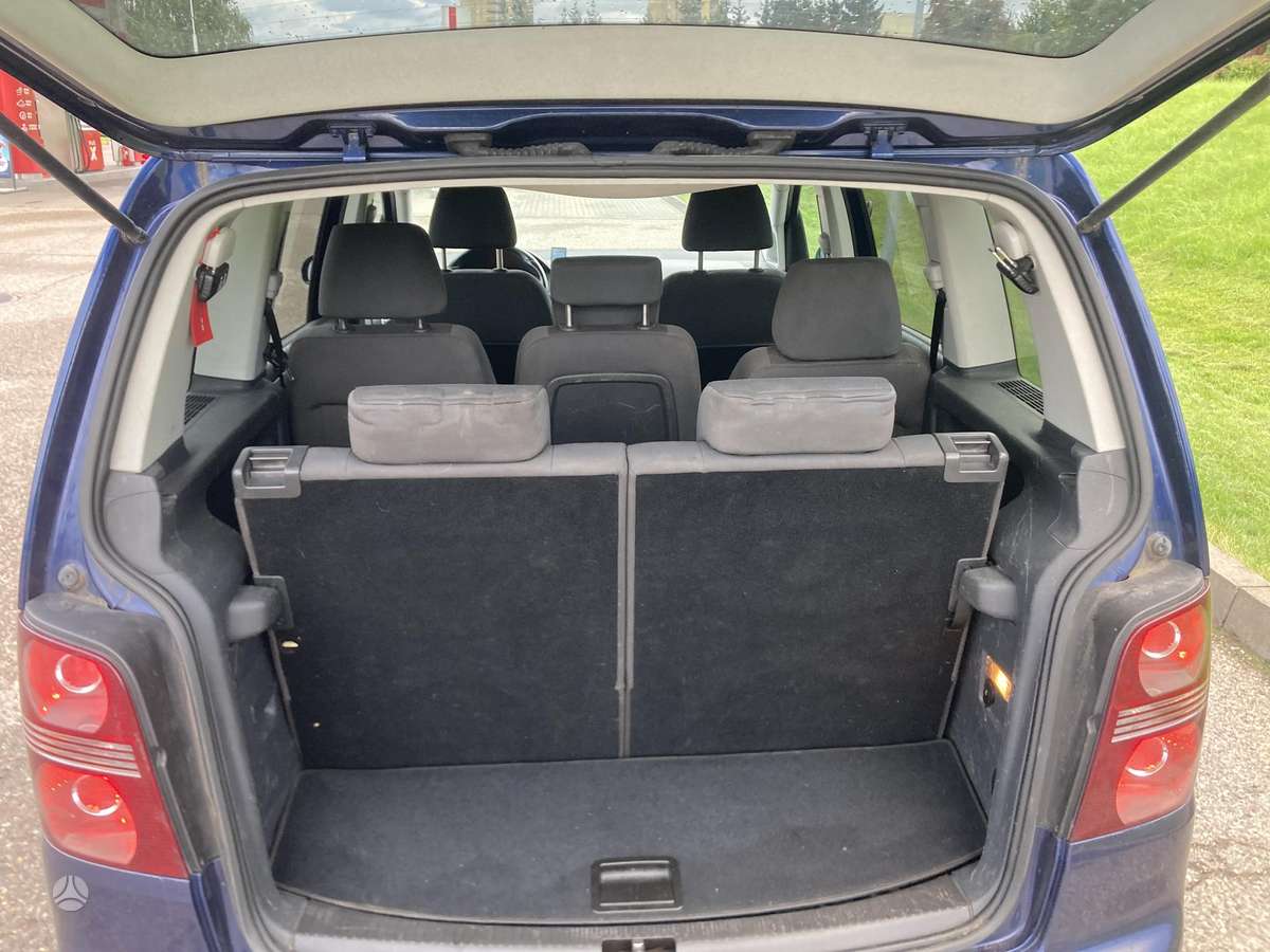 Volkswagen Touran 2007 — photo 19