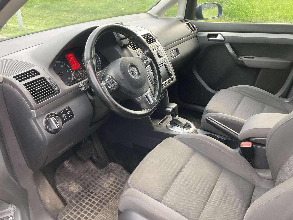Volkswagen Touran 2007 — photo 22