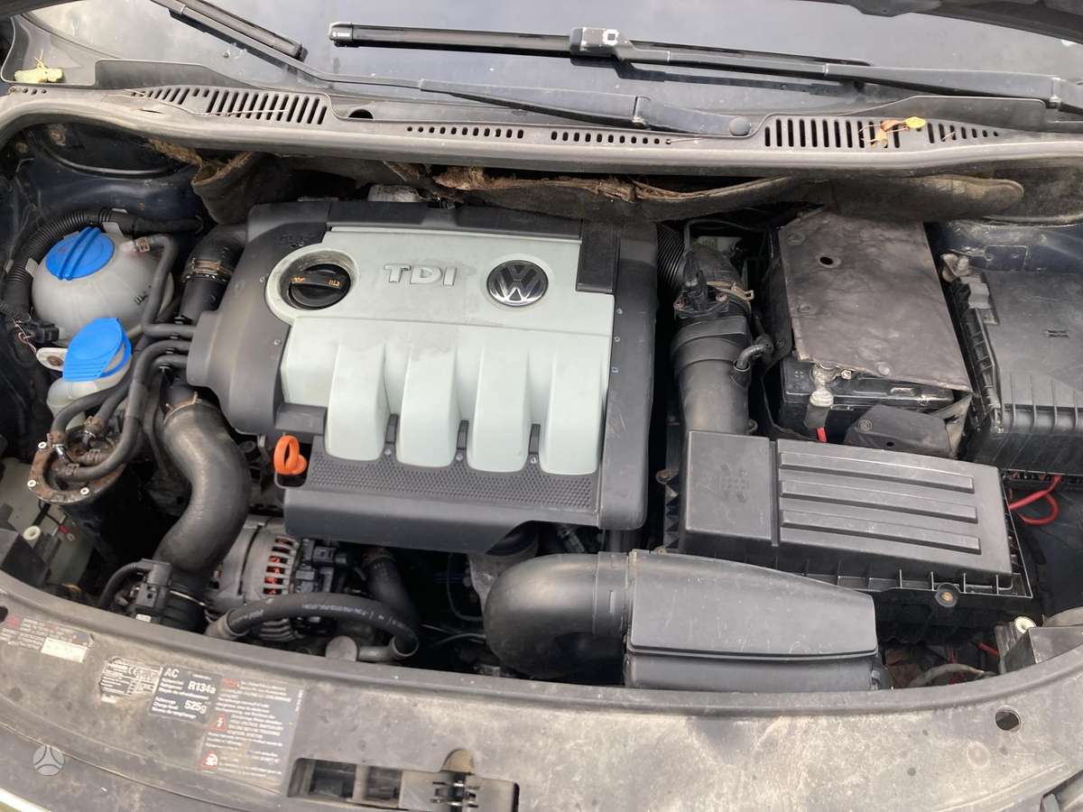 Volkswagen Touran 2007 — photo 23