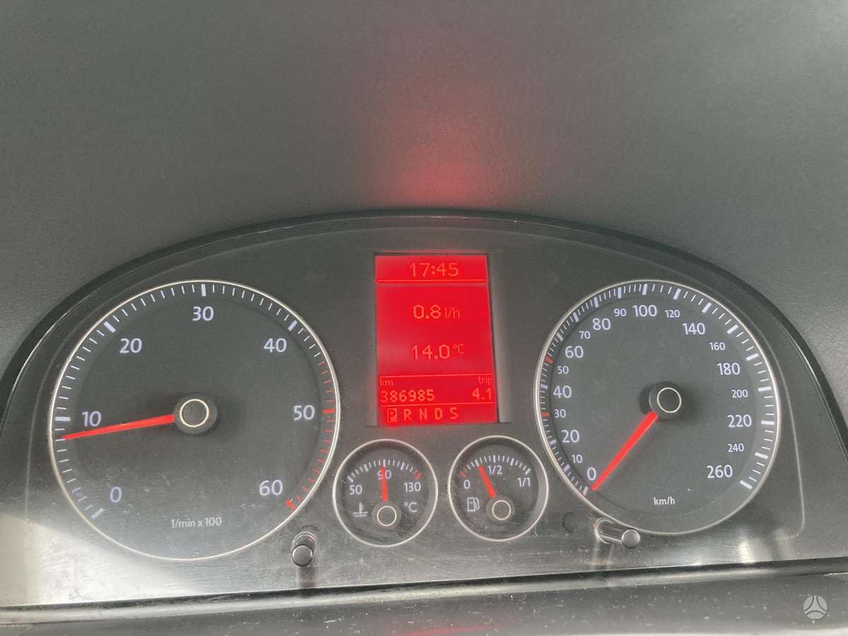 Volkswagen Touran 2007 — photo 26