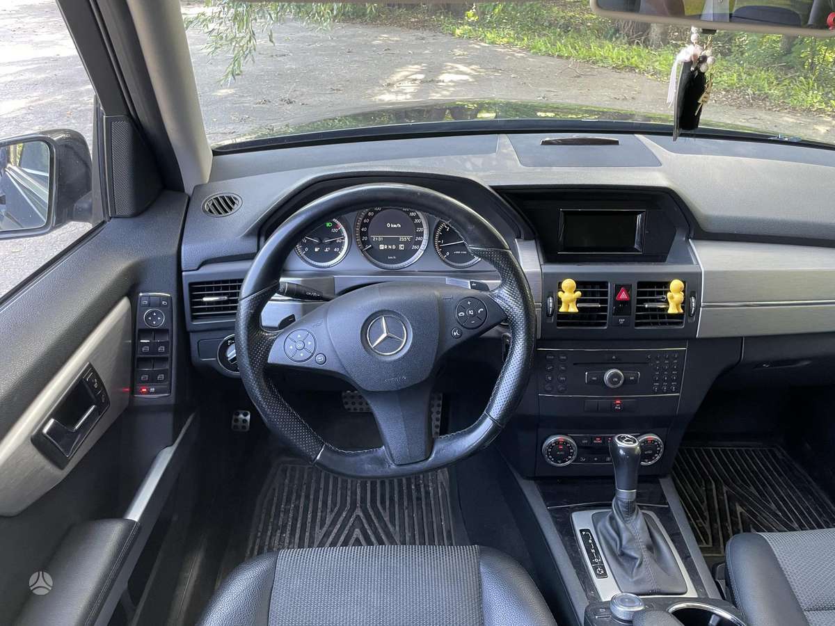 Mercedes-Benz GLK220 2010 — photo 7