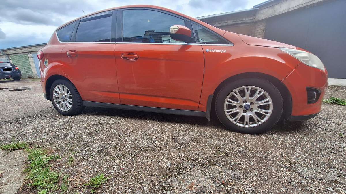 Ford C-MAX 2011 — photo 10