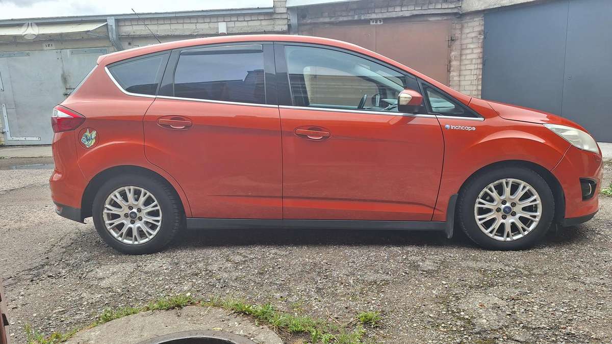 Ford C-MAX 2011 — photo 13