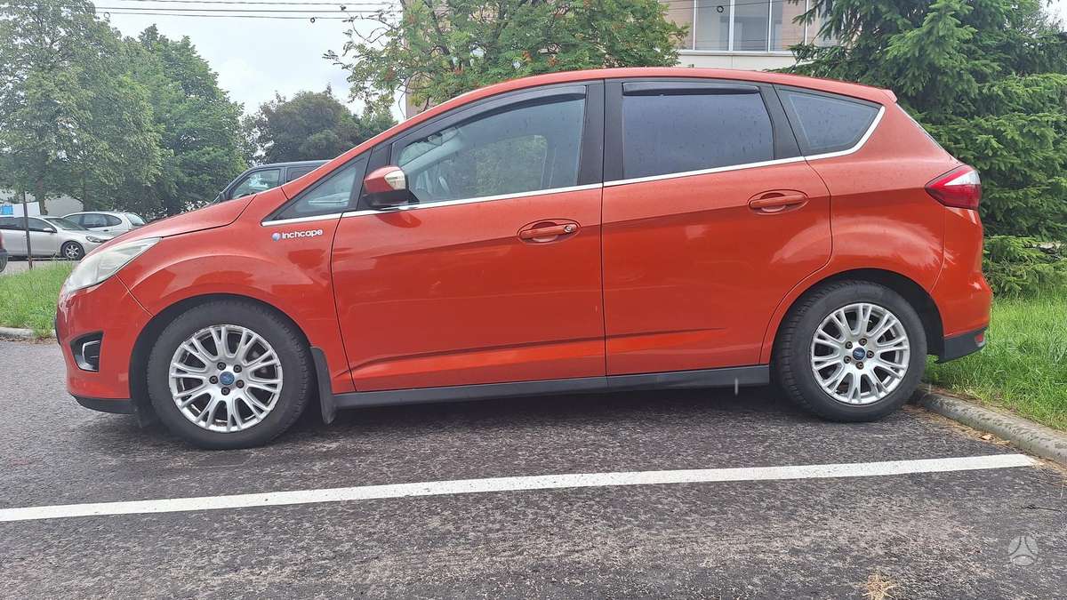 Ford C-MAX 2011 — photo 15