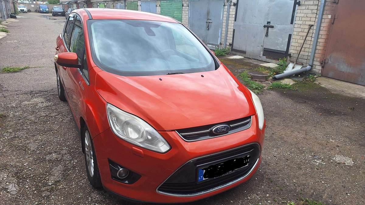Ford C-MAX 2011 — rear view