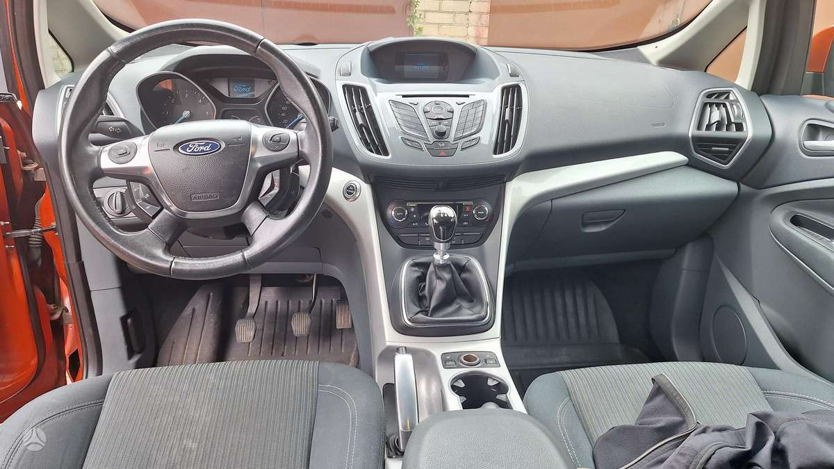 Ford C-MAX 2011 — photo 8
