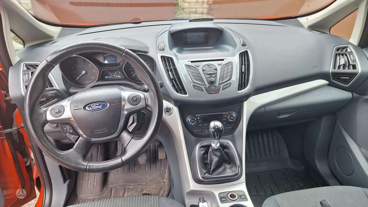 Ford C-MAX 2011 — photo 9