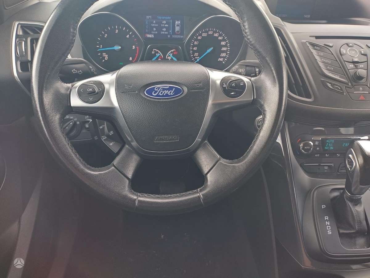 Ford Kuga 2014 — photo 10