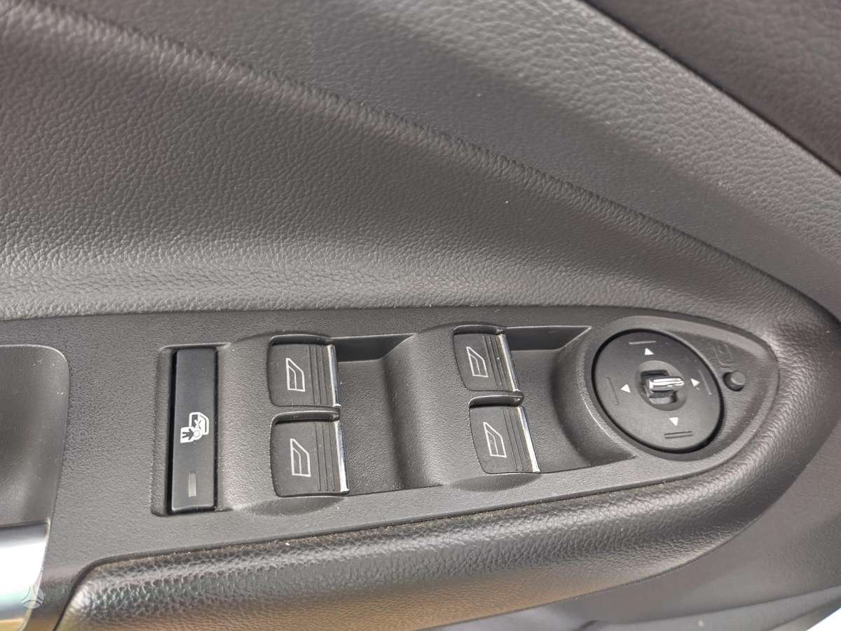 Ford Kuga 2014 — photo 14