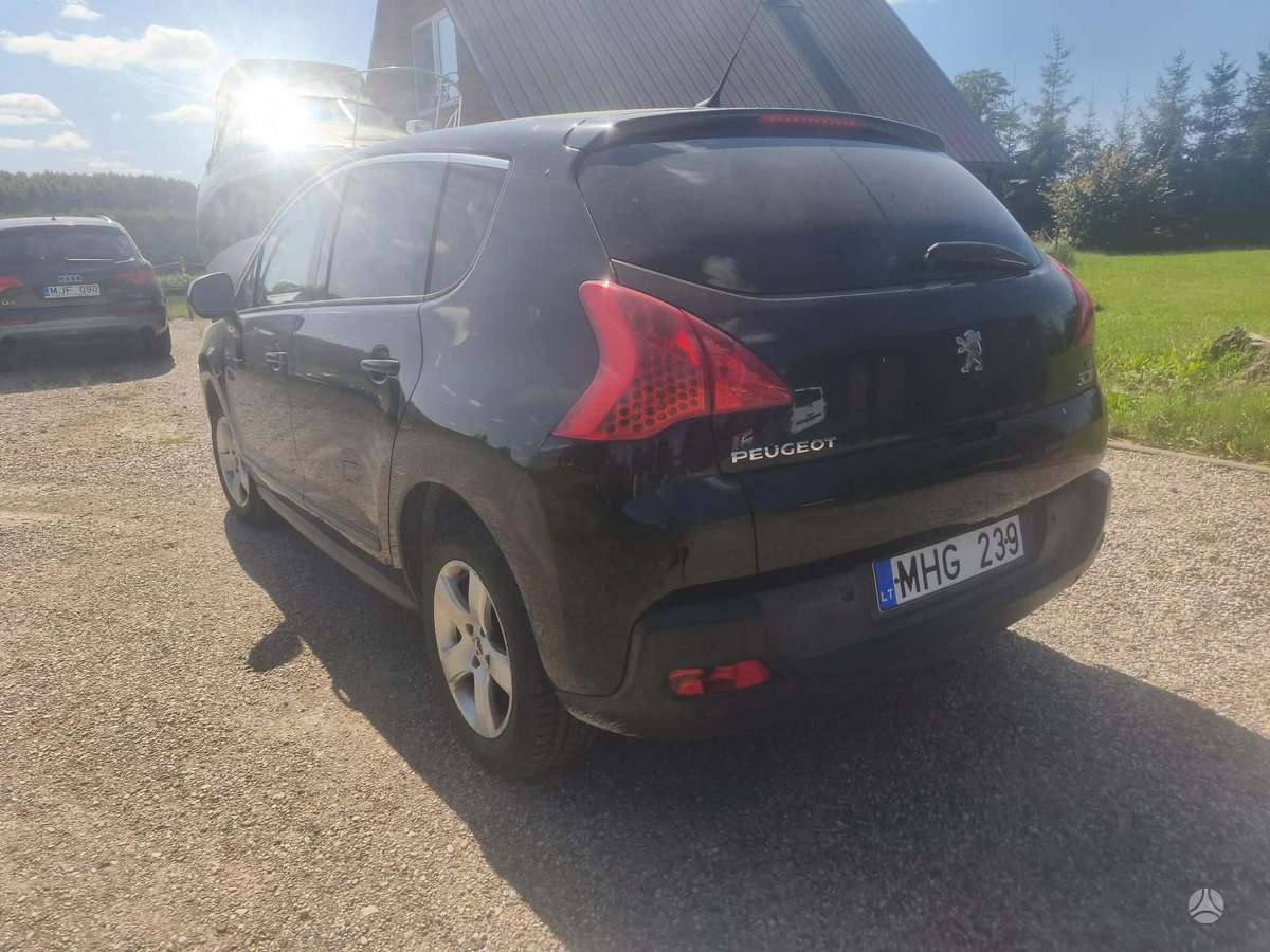 Peugeot 3008 2013 — двигун 1560 cm³, 114 HP (84kW)