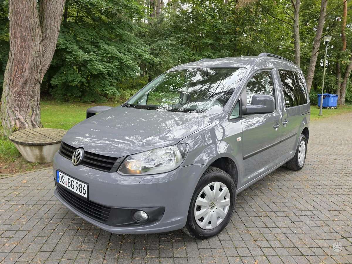 Volkswagen Caddy 2013 — вигляд ззаду
