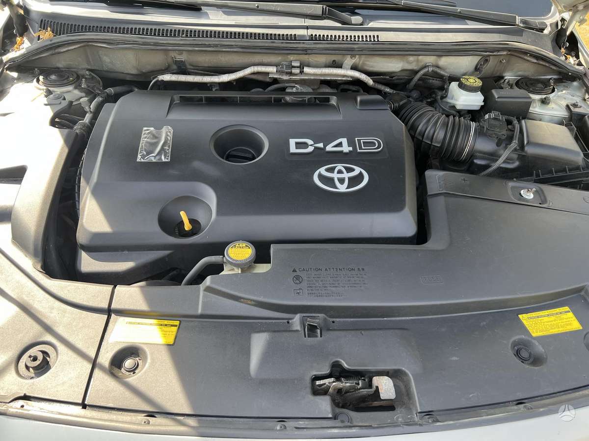 Toyota Avensis 2006 — photo 11