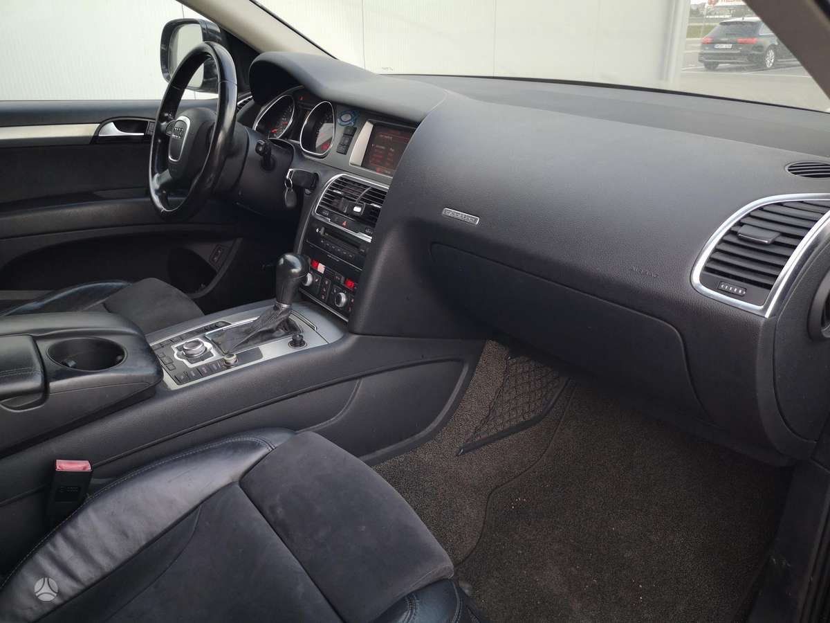 Audi Q7 2008 — photo 14