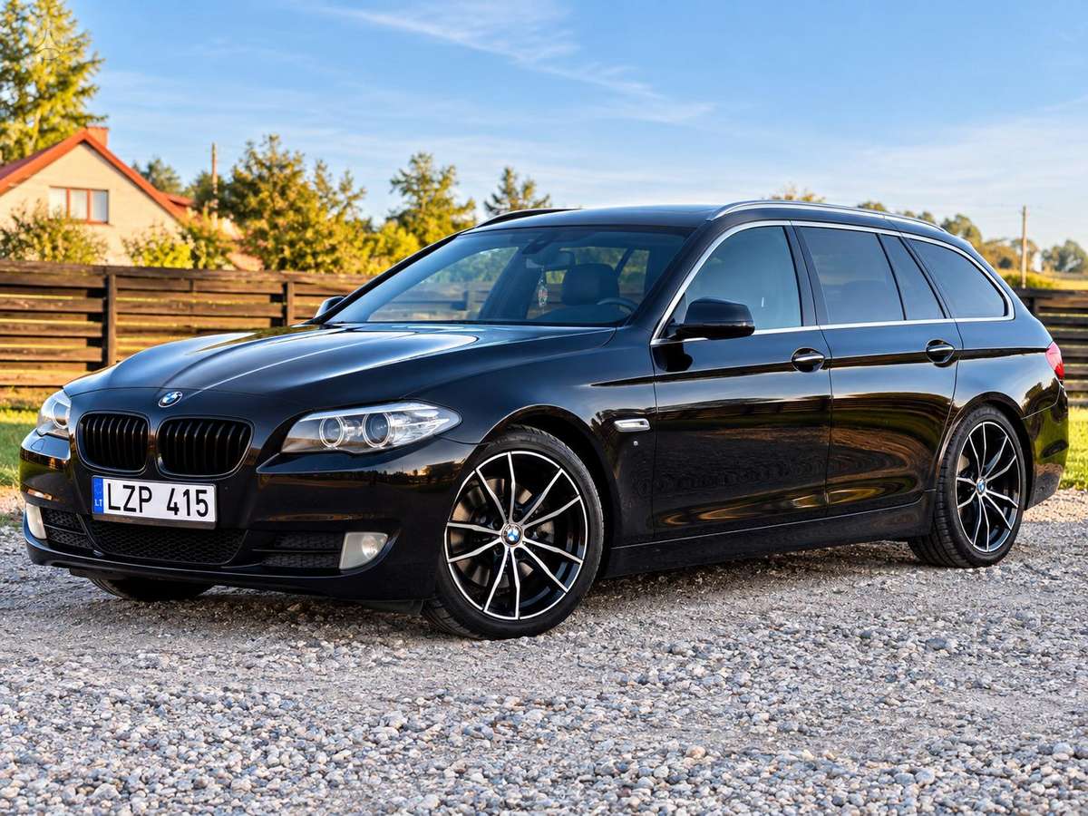 BMW 520 2012 — двигун 1995 cm³, 201 HP (148kW)