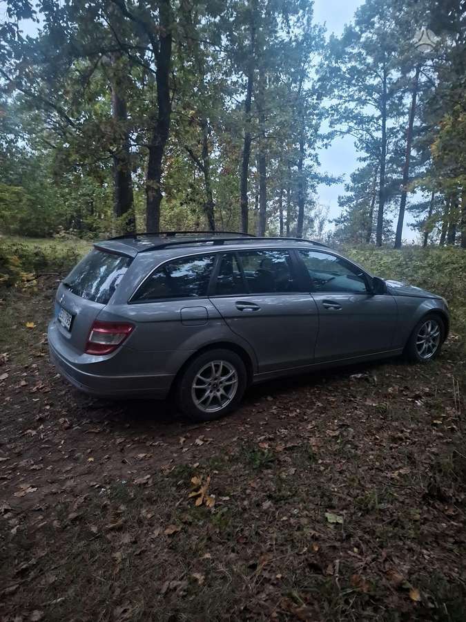 Mercedes-Benz C200 2008 — rear view