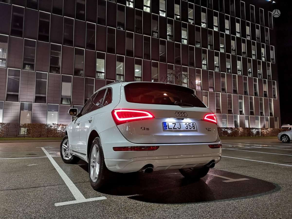 Audi Q5 2014 — двигун 2000 cm³, 220 HP (162kW)