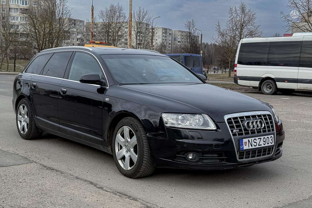 Audi A6 2008 — салон