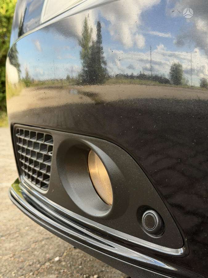 Volvo V70 2010 — photo 12