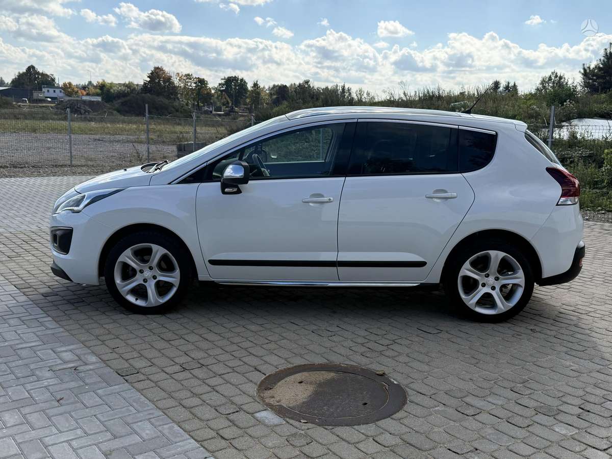 Peugeot 3008 2014 — двигун 1560 cm³, 114 HP (84kW)
