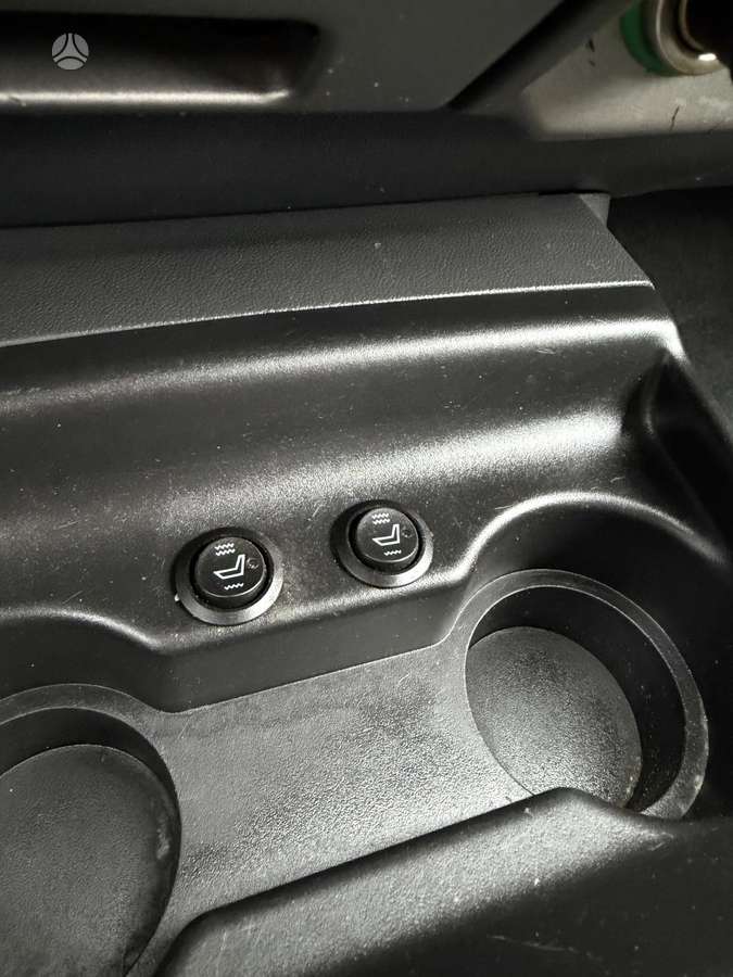 Isuzu D-Max 2010 — фото 12