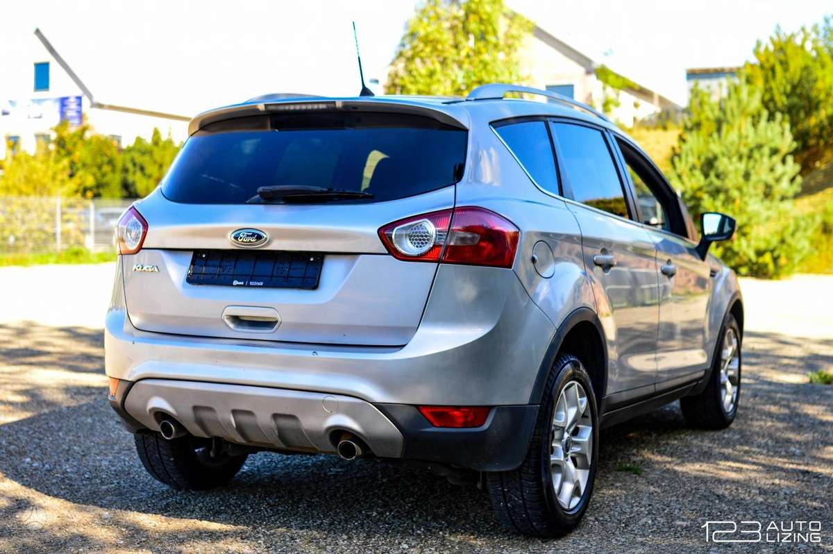 Ford Kuga 2012 — interior