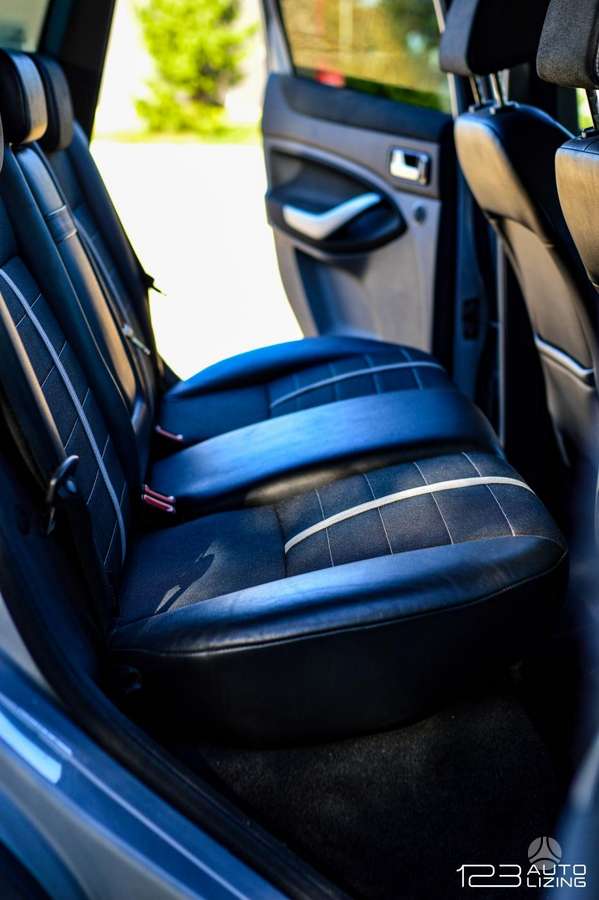 Ford Kuga 2012 — photo 5