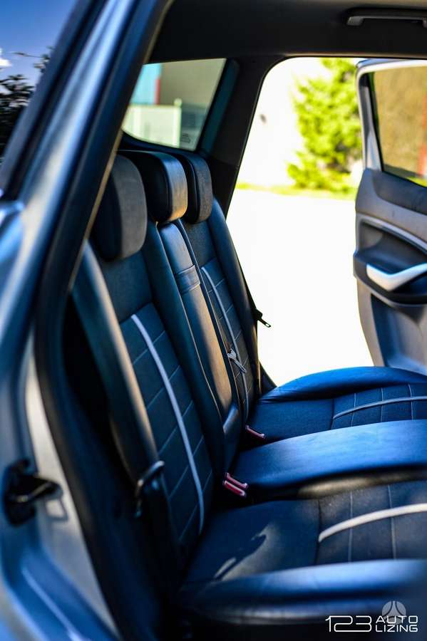 Ford Kuga 2012 — photo 6