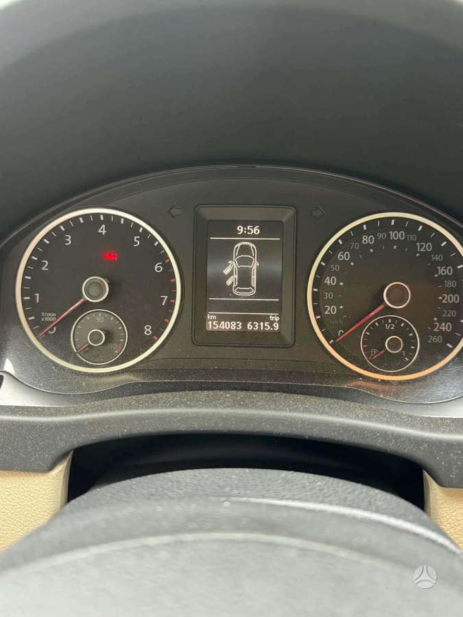 Volkswagen Tiguan 2011 — photo 10