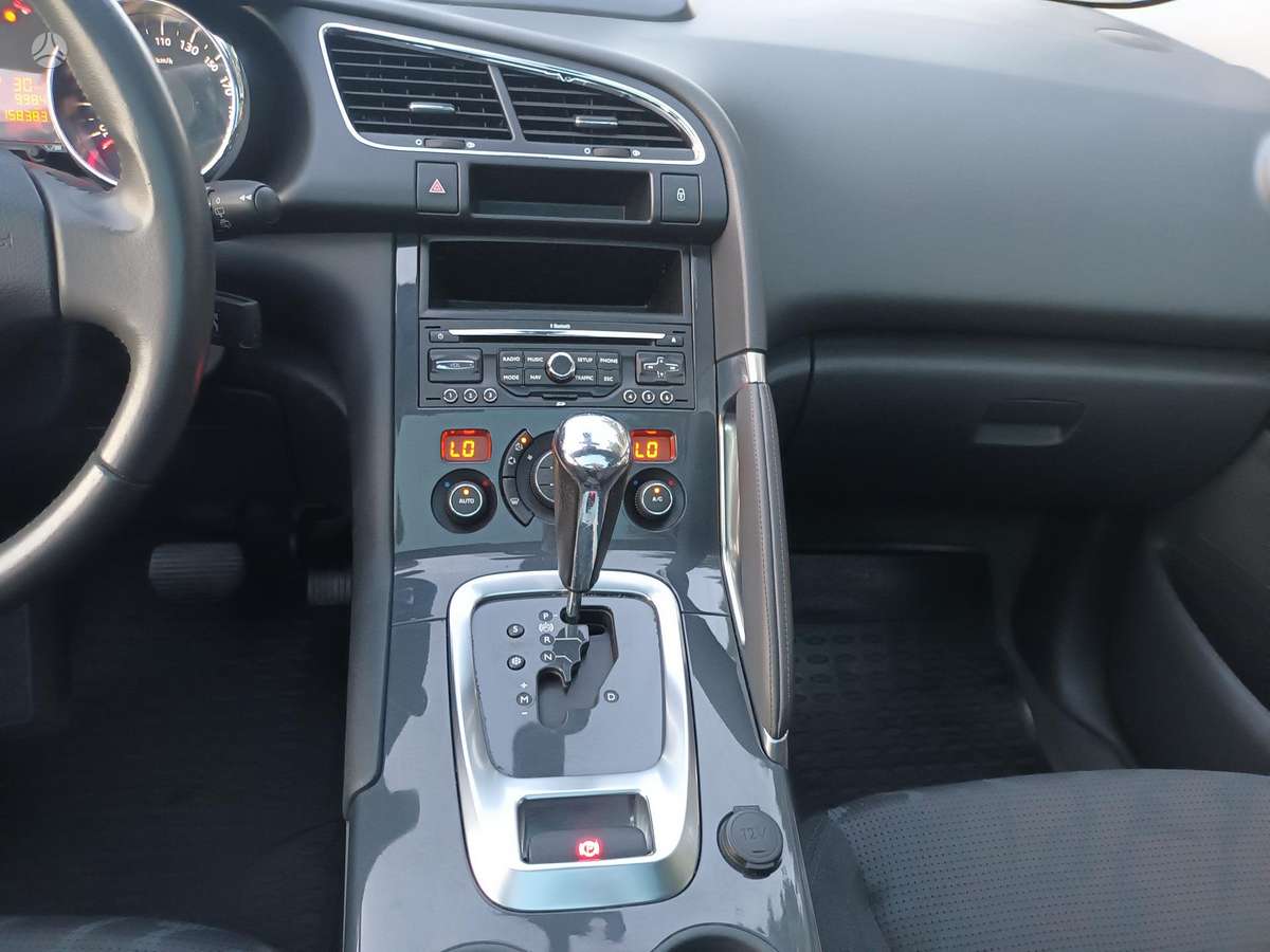 Peugeot 3008 2011 — photo 25