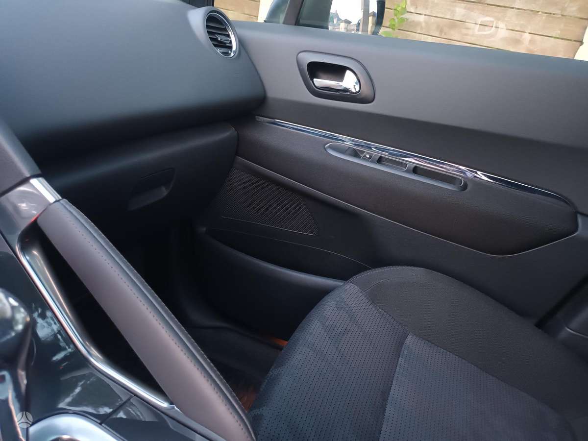 Peugeot 3008 2011 — photo 33